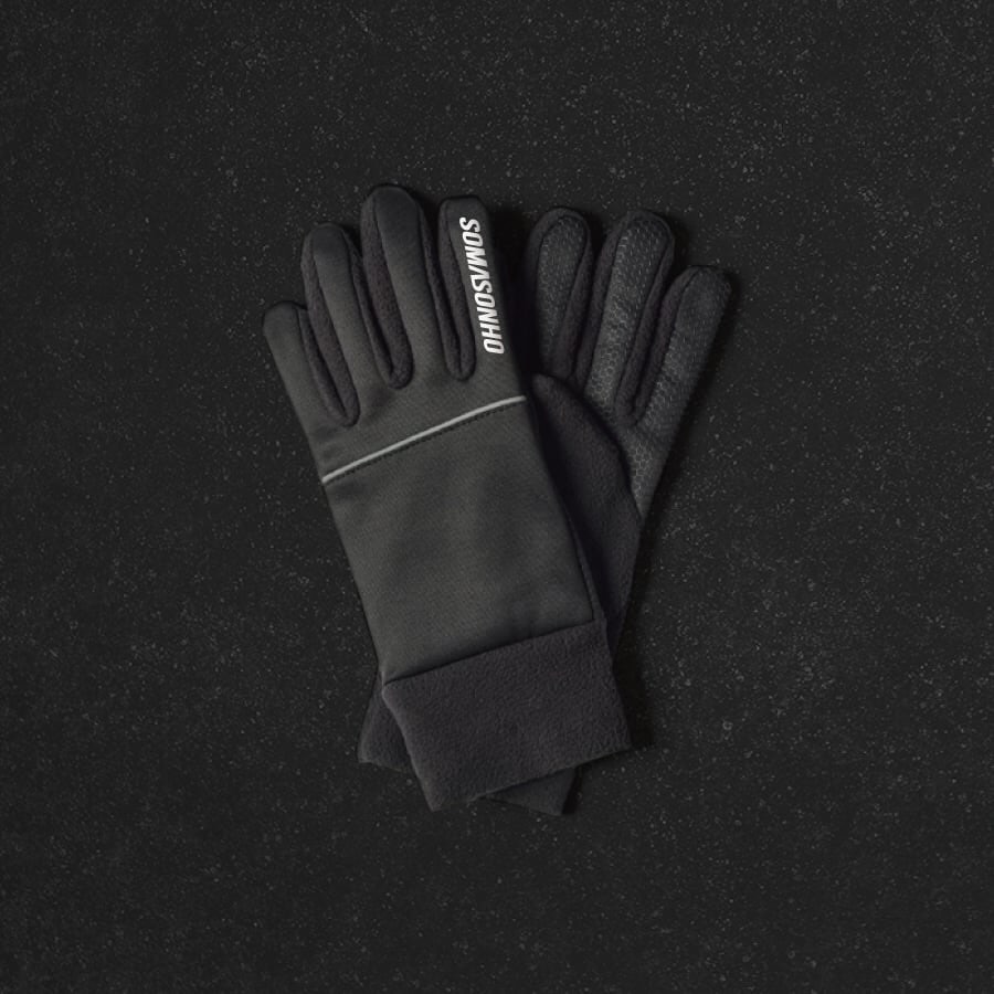 【NEW ITEM】
防風性と機能性を兼ね備えたユーティリティフィールドグローブ。プレー感覚を損なわないすべり止め付きで、スマートフォン操作にも対応。ユースサイズは移動時に安心なリフレクター付き。
【2 SIZE】
・大人サイズ フリー(手囲25㎝)
・大人サイズ フリー(手囲25㎝)