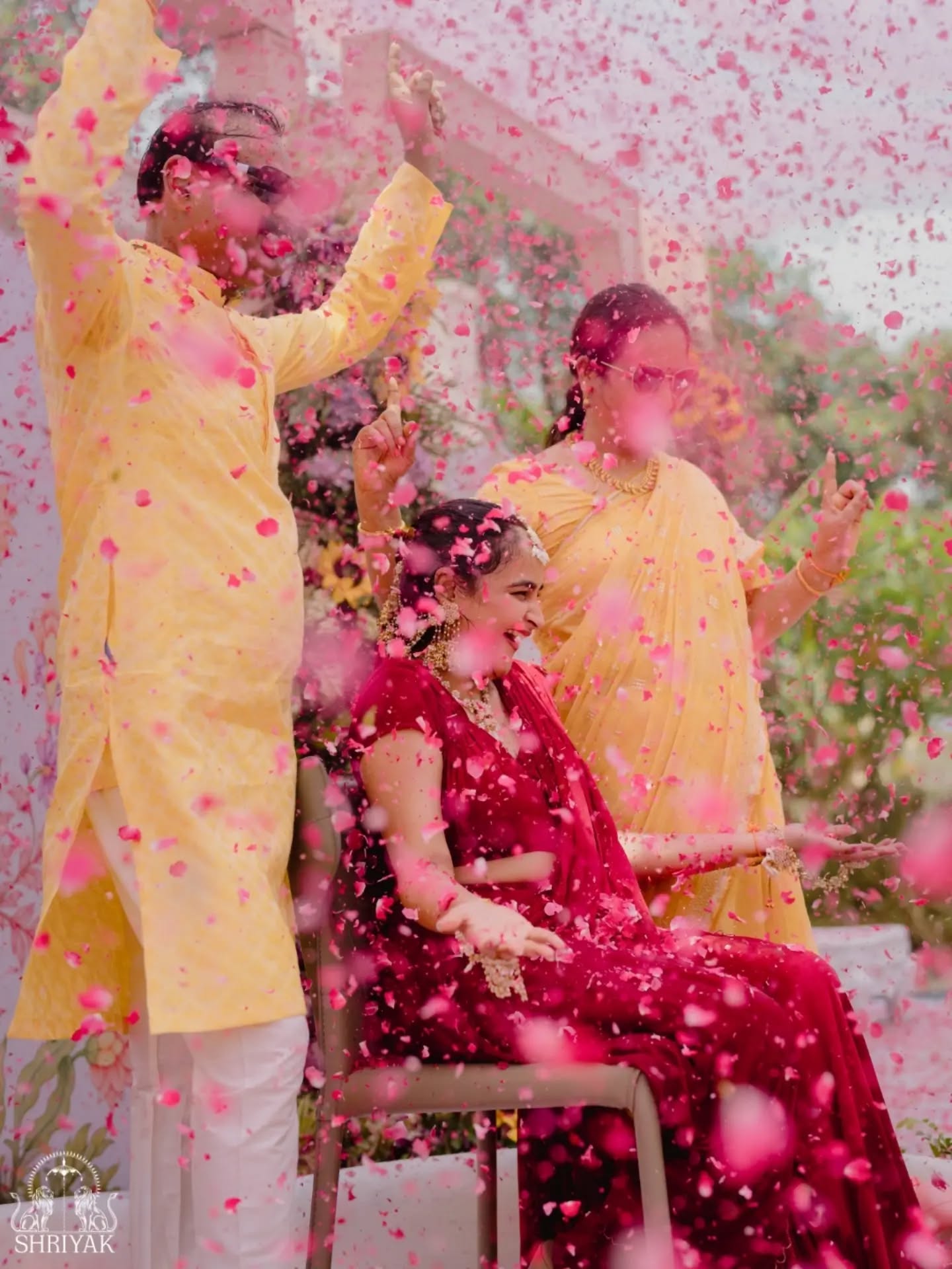 Haldi on her cheeks, laughter all around, and memories being made along the way 💛
Aarya’s haldi, with her favourite people all around her.
Venue: @sector.n_hyd
Decor: @kaluvaevents
Outfit: @raaha.studios
.
.
#weddingphotographer #Haldi #haldimoments
#luxuryweddingphotographer #HyderabadWeddingPhotographer