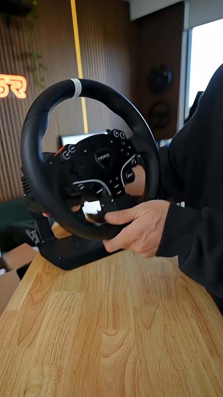 Unboxing the new MOZA R5 Pro. 🏁 R5 Pro hadir dengan 6 Nm Direct Drive, 21-bit magnetic encoder, dan MOZA NexGen 5.0 Force Feedback Algorithm untuk memberikan feedback yang lebih detail, responsive, dan smooth. Bundle ini juga sudah dilengkapi ES Lite Steering Wheel dan SR-P Lite2 Pedals, jadi kamu sudah mendapatkan setup lengkap untuk mulai menikmati pengalaman sim racing dengan Direct Drive. 6 Nm Direct Drive. 21-bit precision. NexGen 5.0 FFB. Now, the question is… are you ready to feel the difference? MOZA R5 Pro sekarang sudah tersedia untuk PRE-ORDER di PWNDShop. Slot pre-order terbatas. DM kami untuk info dan detail pre-order. #PWNDShop #ExperienceFirst #MozaRacing #racingsimulator #R5pro